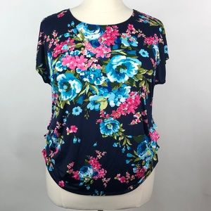 NWT MOA Blue Floral Top w Ruched Sides Fits 18/20
